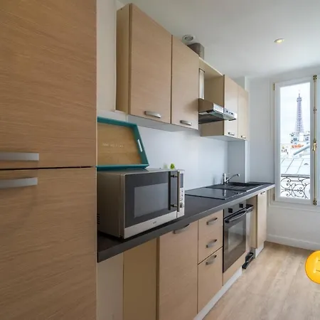 Tour Eiffel Family - Ménage Pro, Climatisation, Wifi Appartement *
