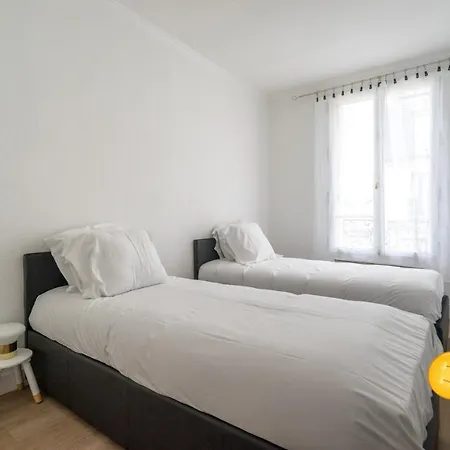 Tour Eiffel Family - Ménage Pro, Climatisation, Wifi