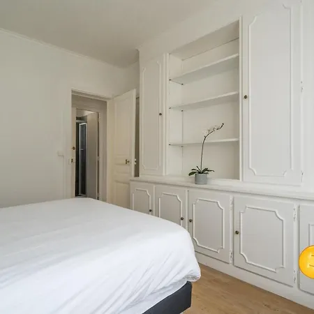 Tour Eiffel Family - Ménage Pro, Climatisation, Wifi Appartement *