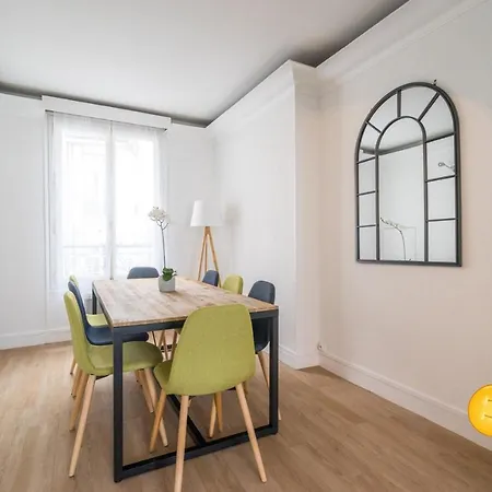 Tour Eiffel Family - Ménage Pro, Climatisation, Wifi Appartement *
